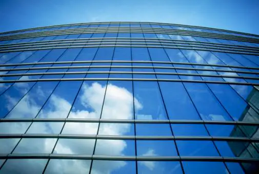 Ventanas de edificio con Película de Control Solar para Ventanas 3M